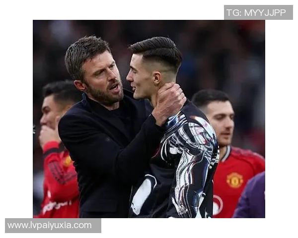 德里赫特因伤无缘下场比赛,球队防守岌岌可危 德里赫特因伤无缘下场比赛,球队防守岌岌可危